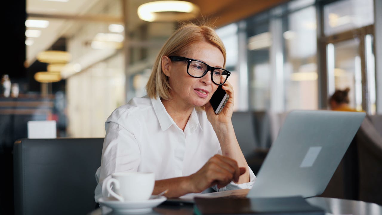 Balanced-Asset-Solutions-person-at-computer